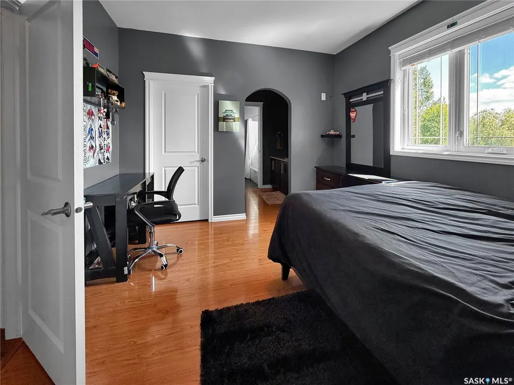 207 6th Street W Carnduff SK S0C 0S0