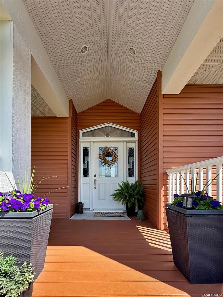 207 6th Street W Carnduff SK S0C 0S0