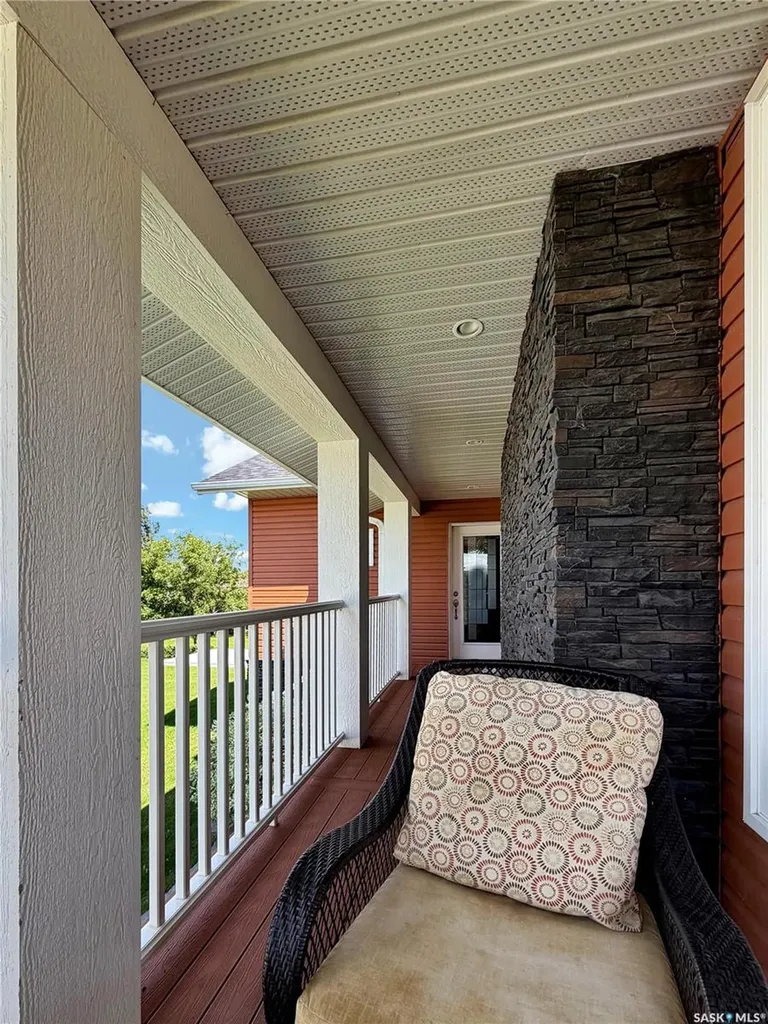207 6th Street W Carnduff SK S0C 0S0