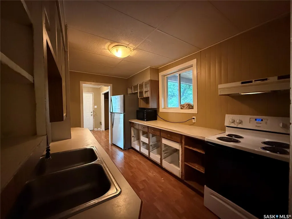 1320 Lorne Avenue Saskatoon SK S7H 1X7