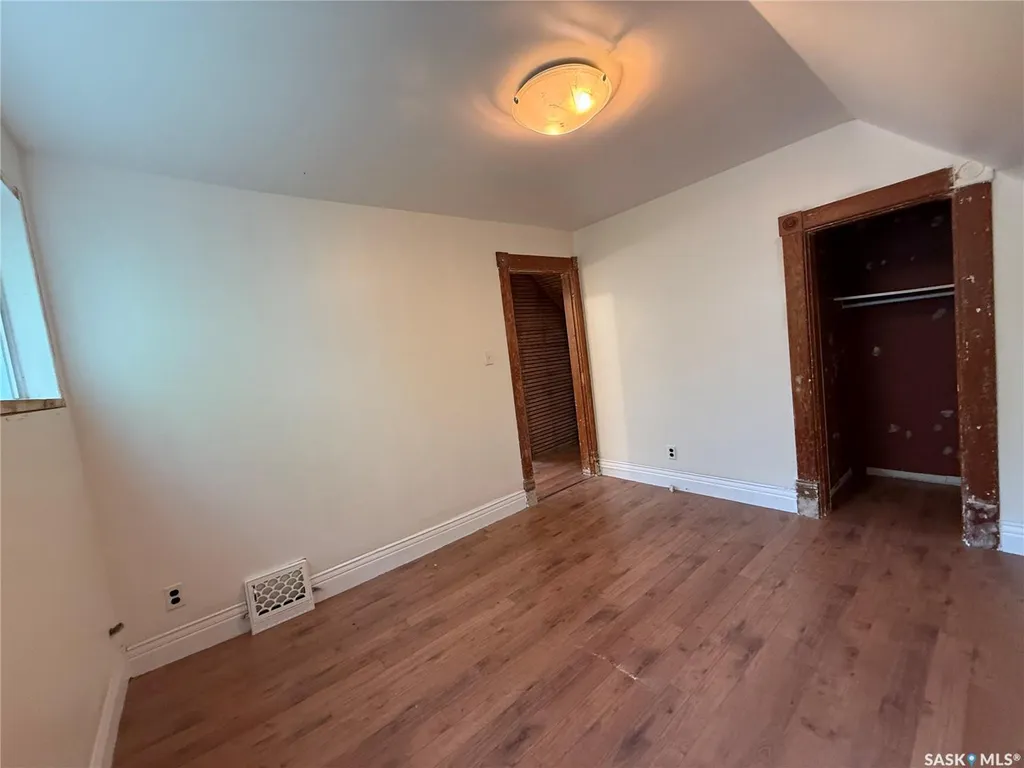 1320 Lorne Avenue Saskatoon SK S7H 1X7
