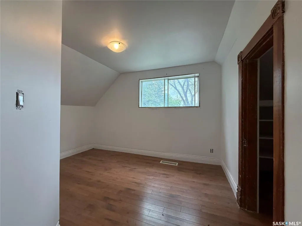 1320 Lorne Avenue Saskatoon SK S7H 1X7