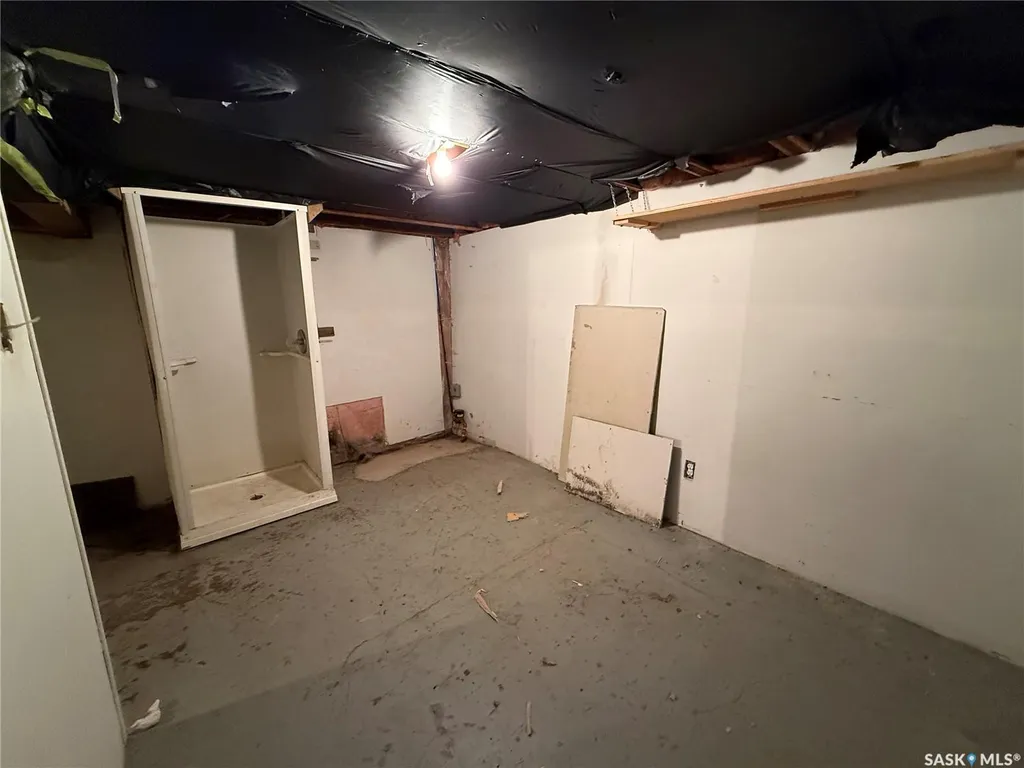 1320 Lorne Avenue Saskatoon SK S7H 1X7