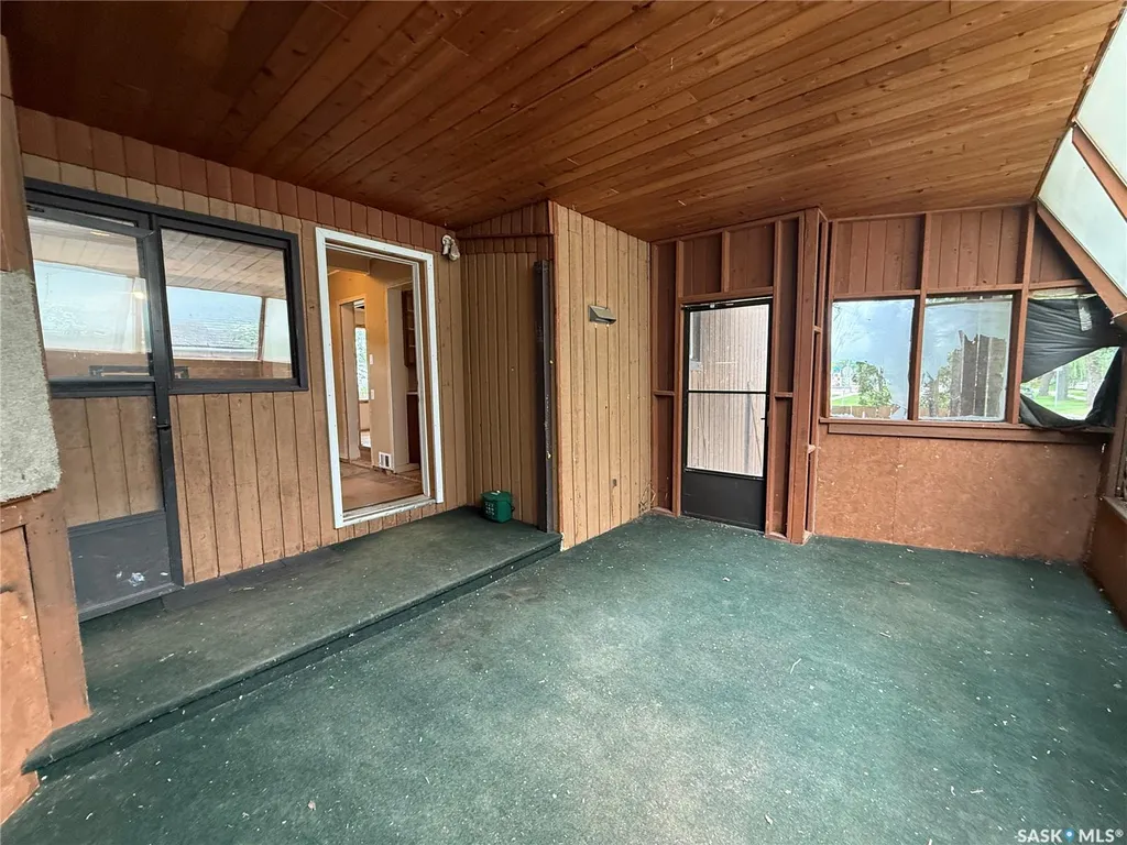 1320 Lorne Avenue Saskatoon SK S7H 1X7