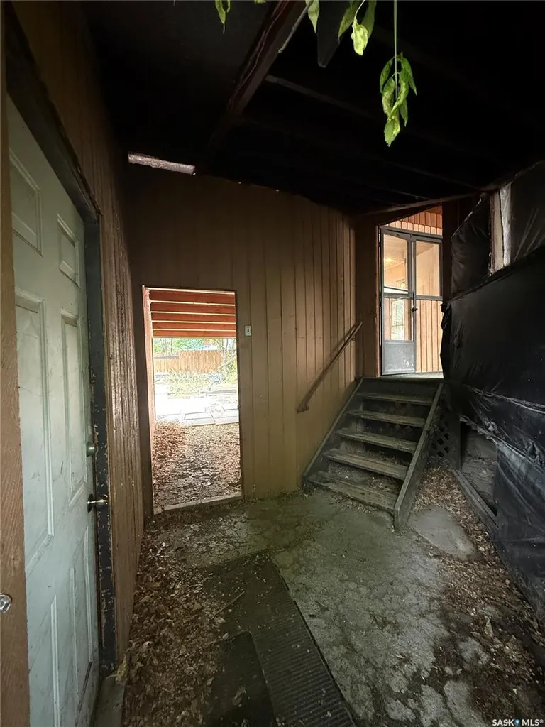1320 Lorne Avenue Saskatoon SK S7H 1X7