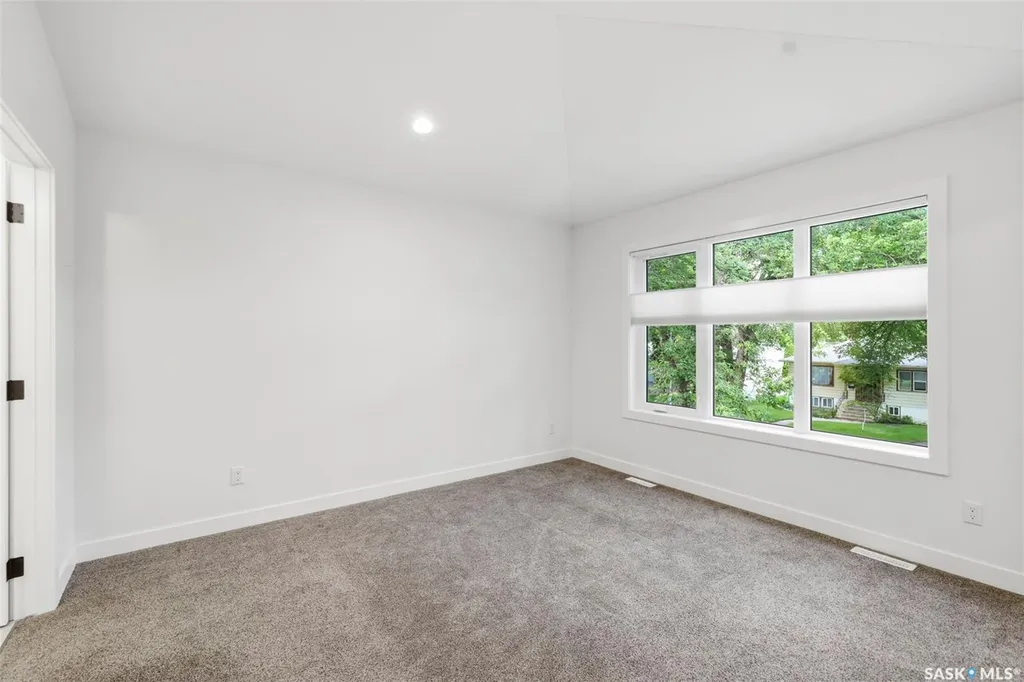 1402 Wiggins Avenue S Saskatoon SK S7H 2J6