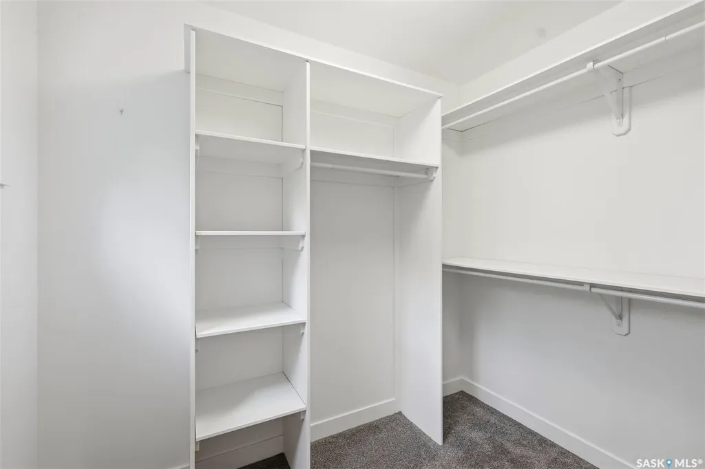 1402 Wiggins Avenue S Saskatoon SK S7H 2J6
