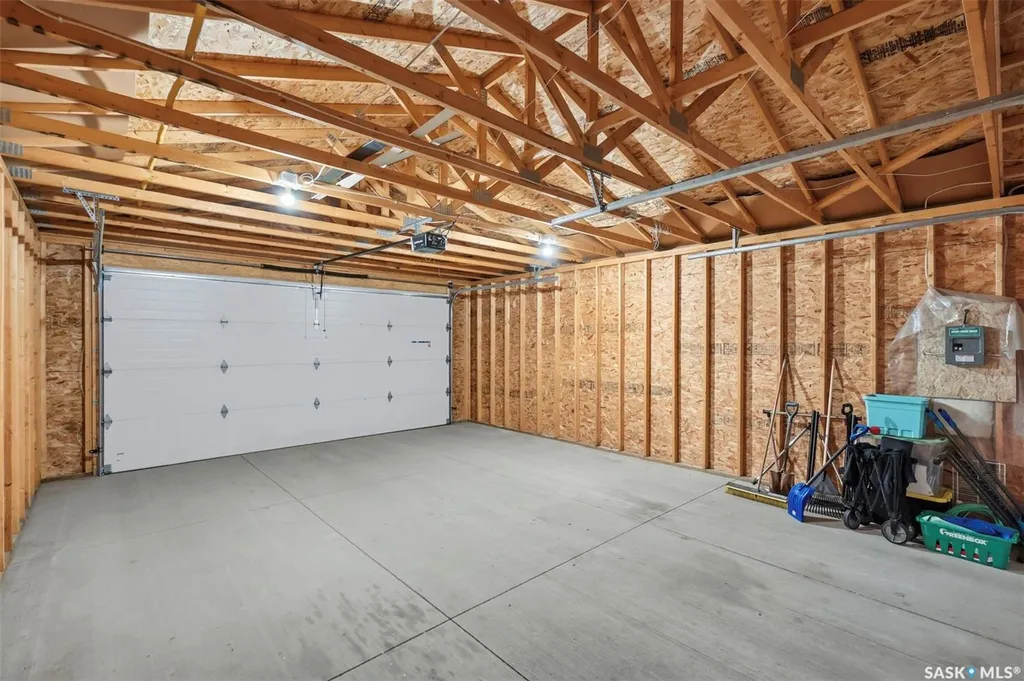 1402 Wiggins Avenue S Saskatoon SK S7H 2J6