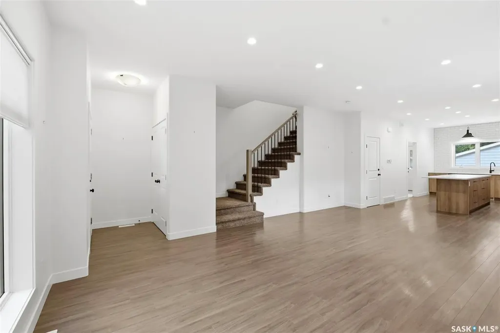 1402 Wiggins Avenue S Saskatoon SK S7H 2J6