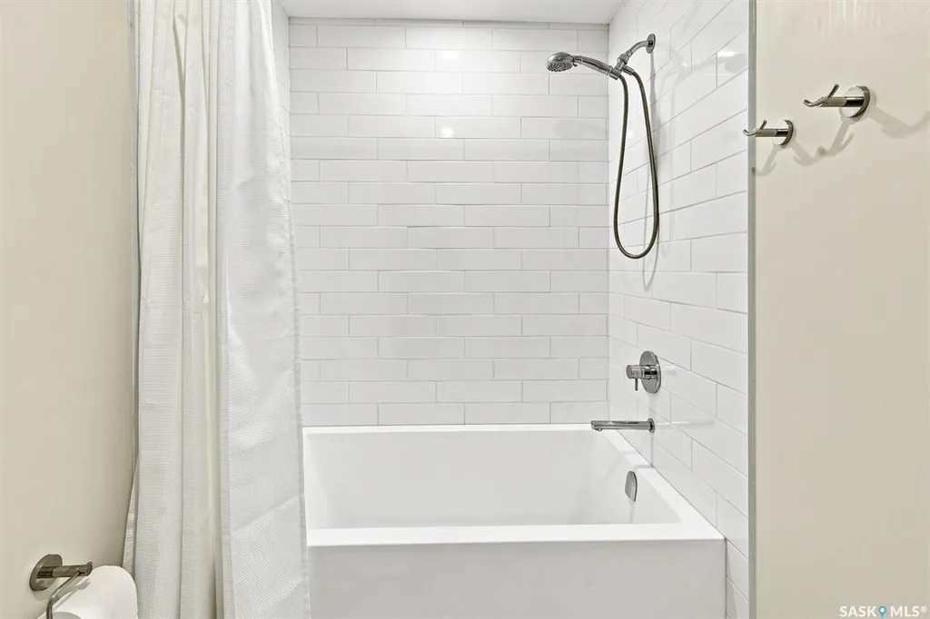 115 Whiteswan Drive Saskatoon SK S7K 4M5