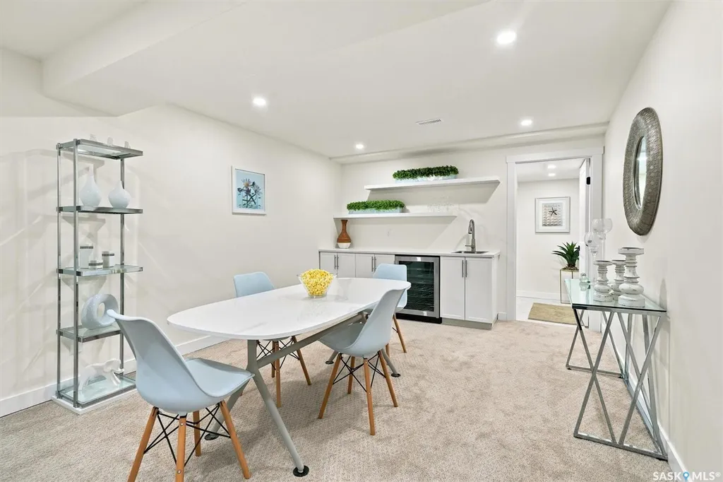 115 Whiteswan Drive Saskatoon SK S7K 4M5