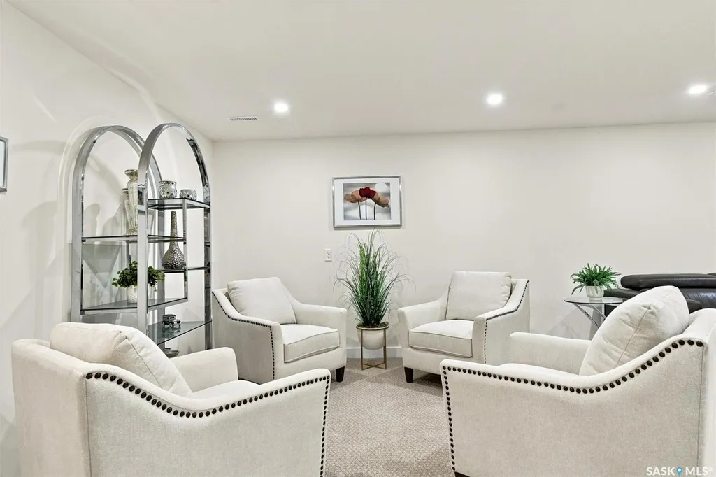 115 Whiteswan Drive Saskatoon SK S7K 4M5