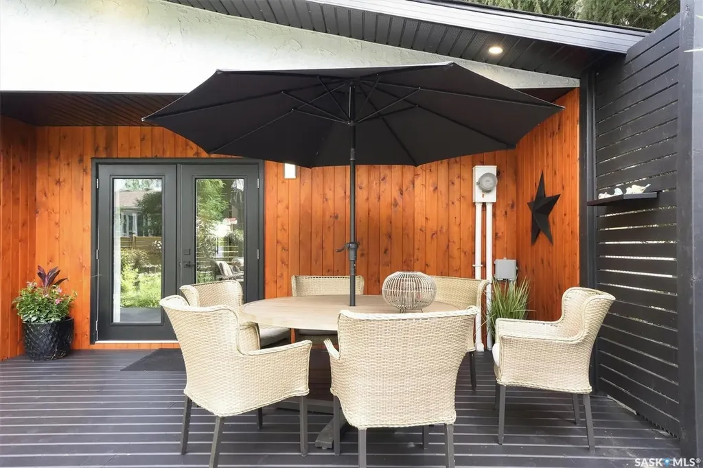 115 Whiteswan Drive Saskatoon SK S7K 4M5