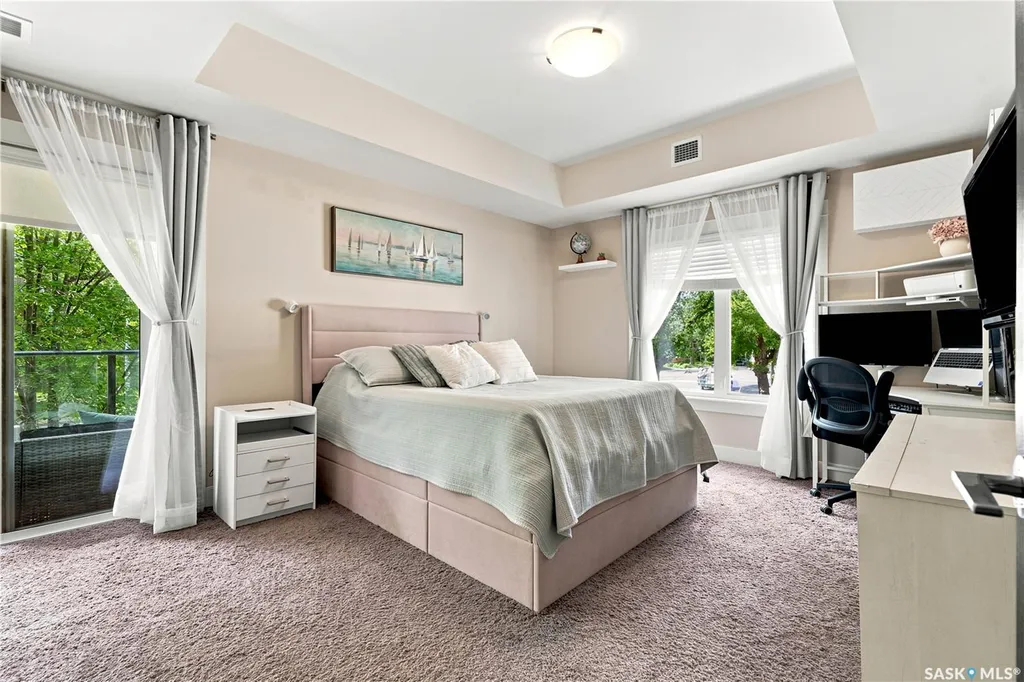 721 8th Street Saskatoon SK S7H 0R4