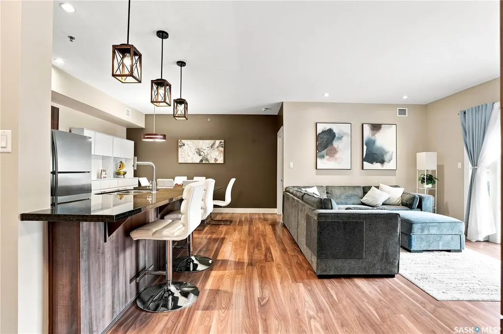 721 8th Street Saskatoon SK S7H 0R4