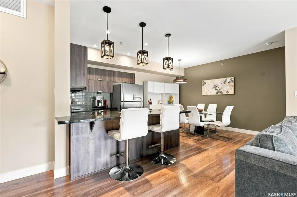 721 8th Street Saskatoon SK S7H 0R4