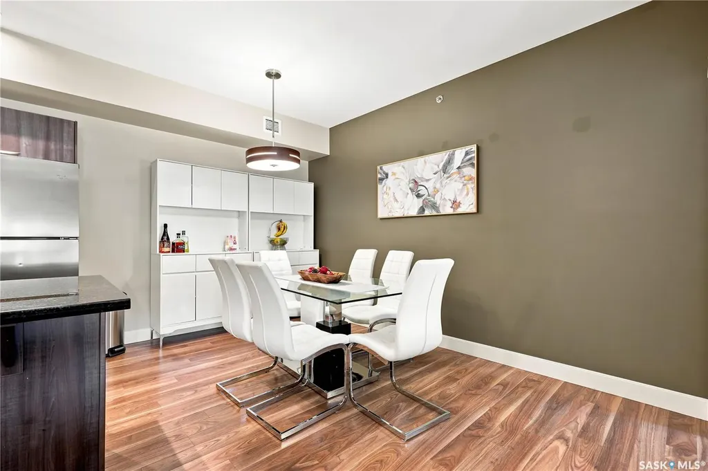 721 8th Street Saskatoon SK S7H 0R4