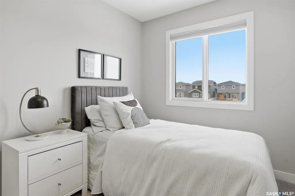 551 Cockcroft Court Saskatoon SK S7V 1Y8