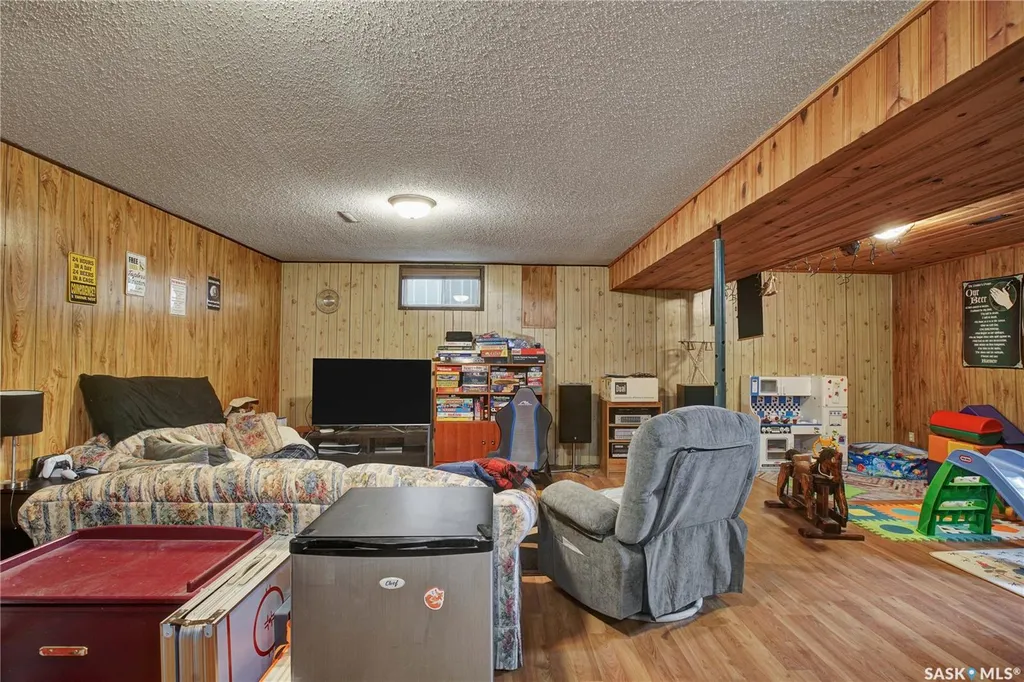 1515 Crerar Drive Saskatoon SK S7M 4R8
