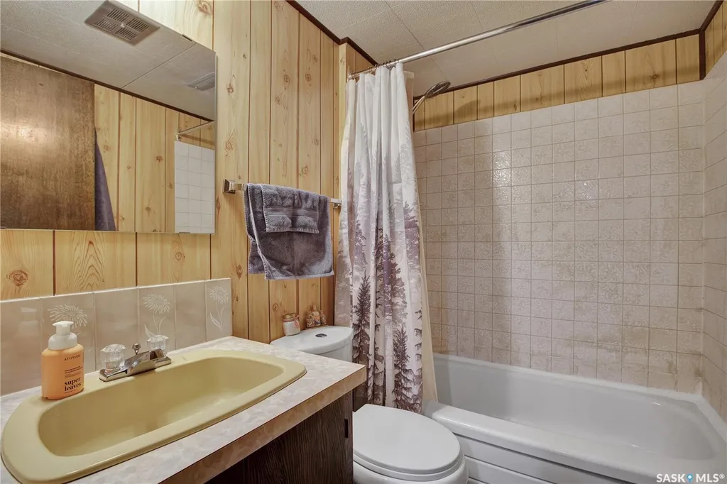 1515 Crerar Drive Saskatoon SK S7M 4R8