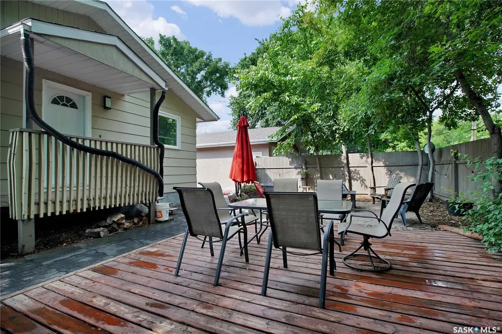 1515 Crerar Drive Saskatoon SK S7M 4R8