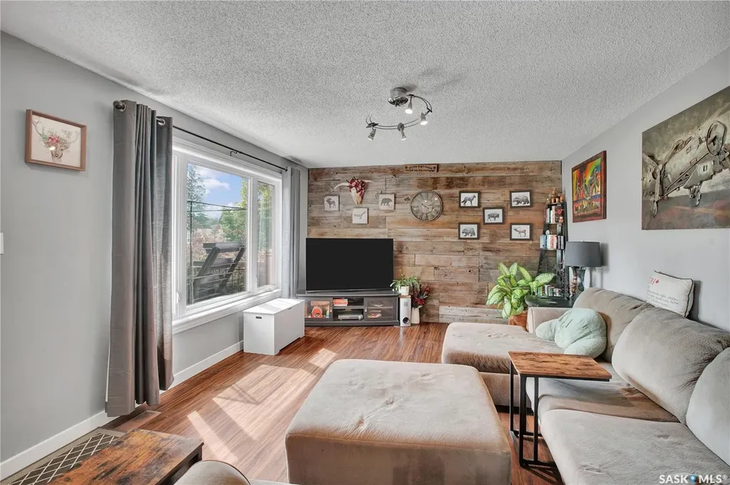 1515 Crerar Drive Saskatoon SK S7M 4R8