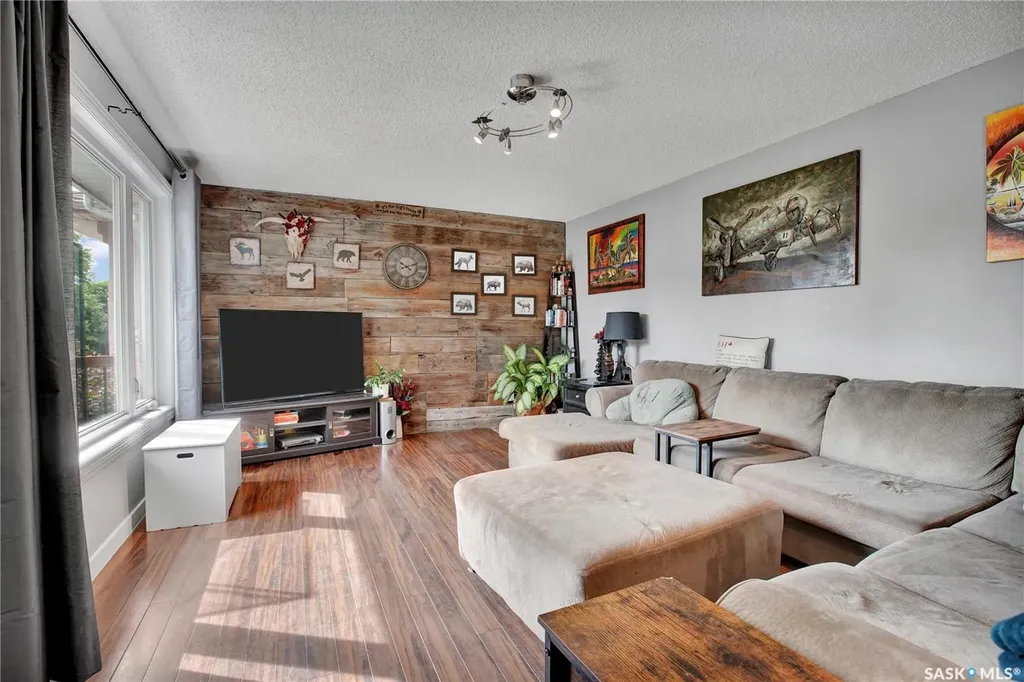1515 Crerar Drive Saskatoon SK S7M 4R8