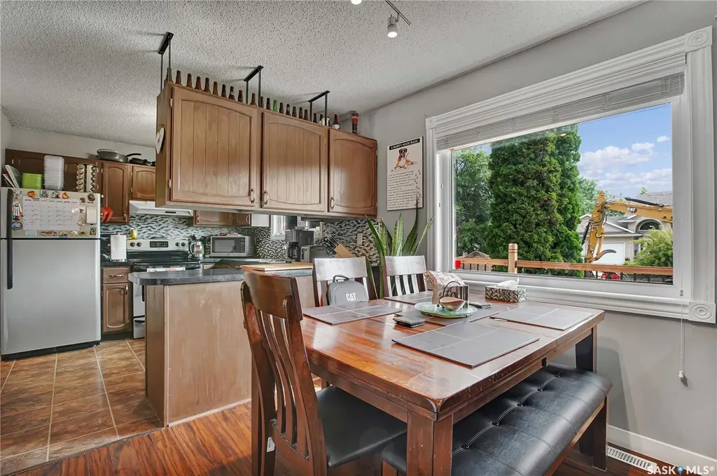 1515 Crerar Drive Saskatoon SK S7M 4R8