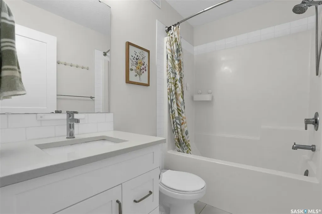 3261 Chuka Boulevard Regina SK S4V 3S5