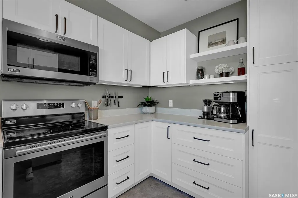 2050 Jubilee Avenue Regina SK S4S 3T8