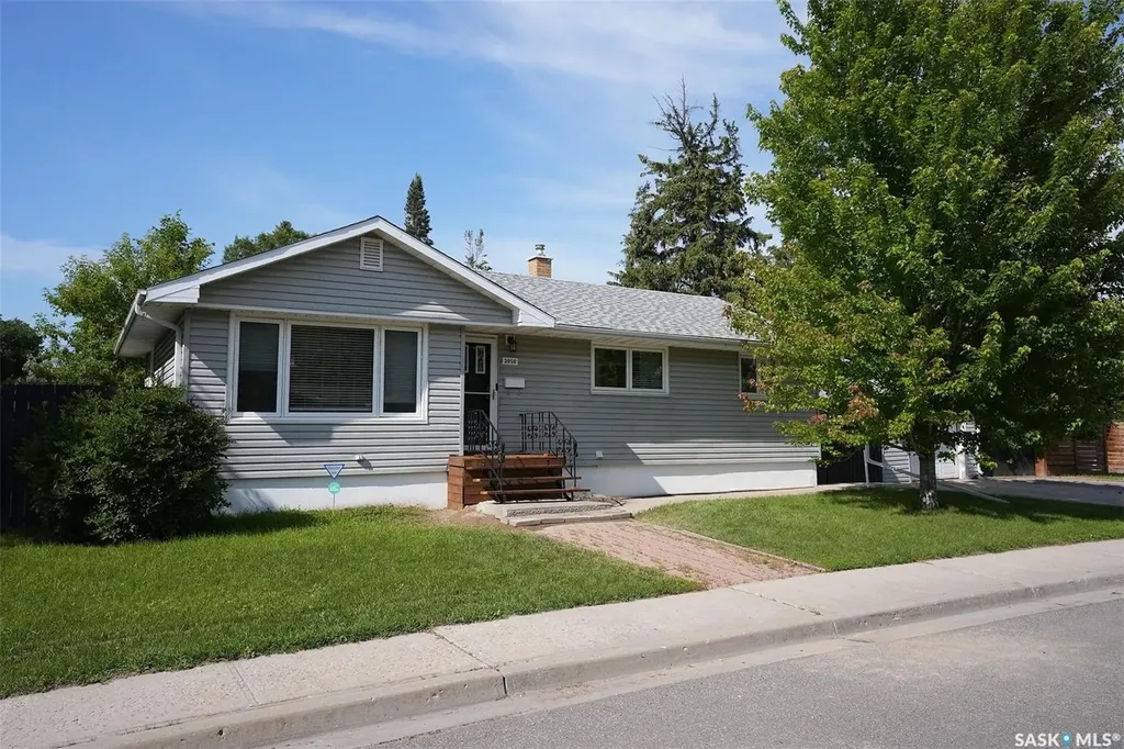 2050 Jubilee Avenue Regina SK S4S 3T8