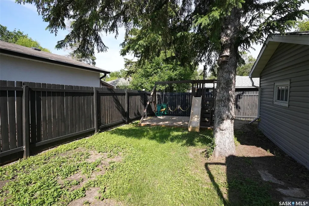 2050 Jubilee Avenue Regina SK S4S 3T8