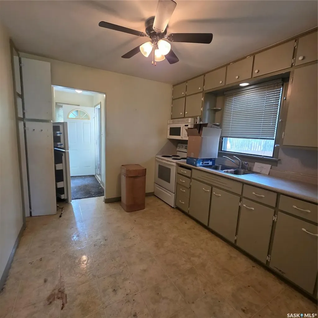155 23rd Street W Prince Albert SK S6V 4L5