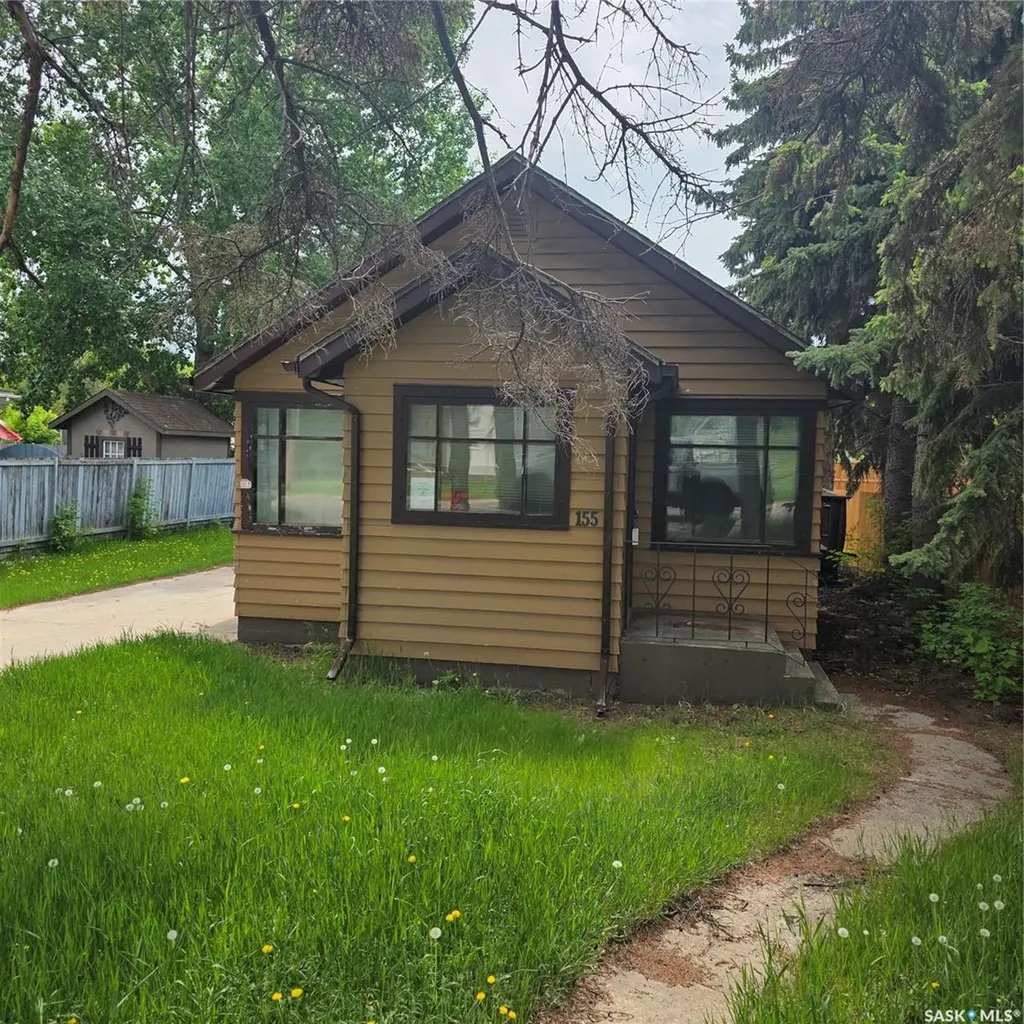155 23rd Street W Prince Albert SK S6V 4L5