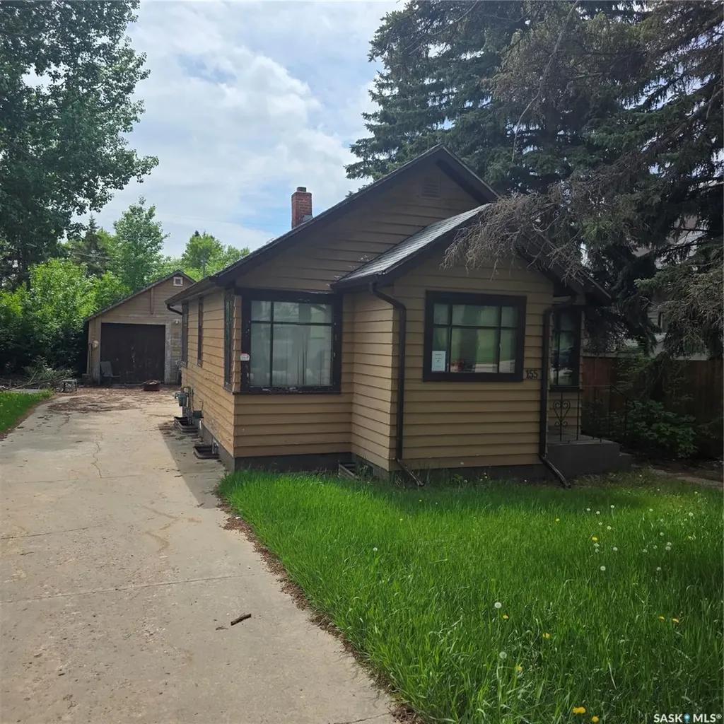 155 23rd Street W Prince Albert SK S6V 4L5