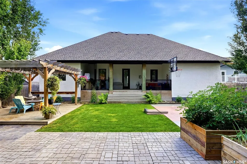 1011 Otterloo Street Indian Head SK S0G 2K0