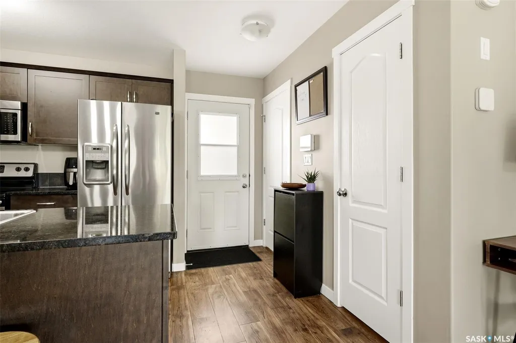 1209 Grey Street Regina SK S4T 1G7