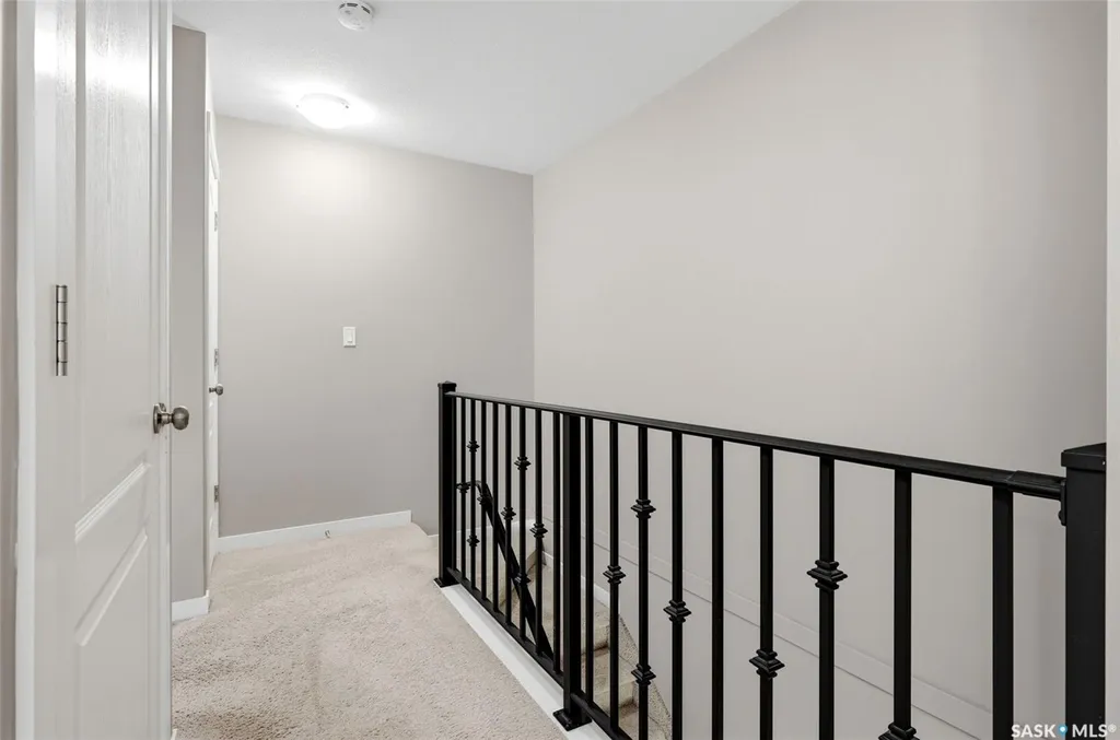 1209 Grey Street Regina SK S4T 1G7