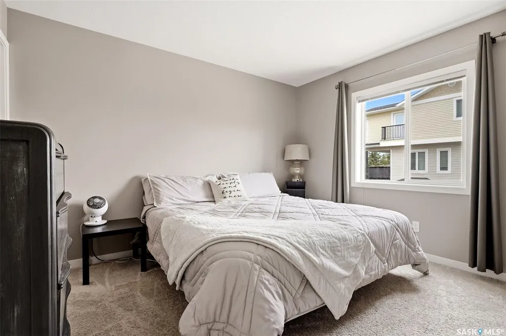 1209 Grey Street Regina SK S4T 1G7
