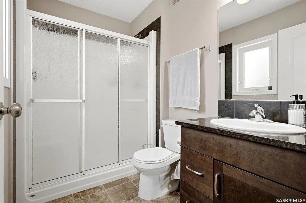 1209 Grey Street Regina SK S4T 1G7