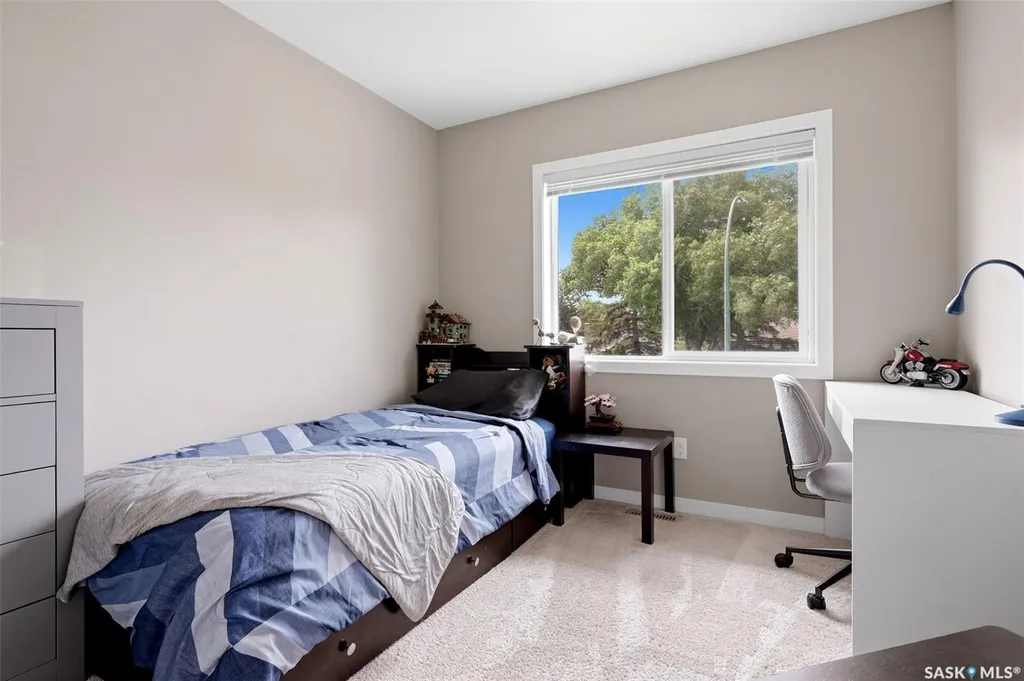 1209 Grey Street Regina SK S4T 1G7