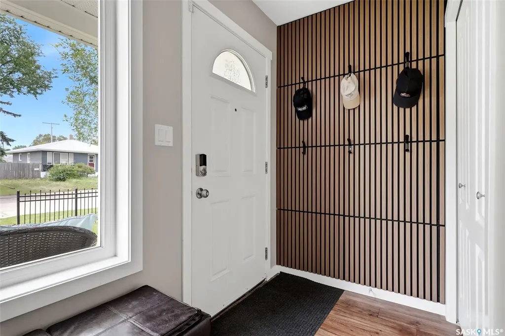 1209 Grey Street Regina SK S4T 1G7