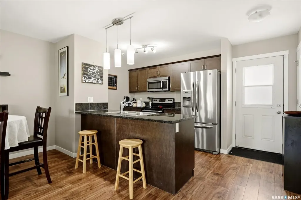 1209 Grey Street Regina SK S4T 1G7
