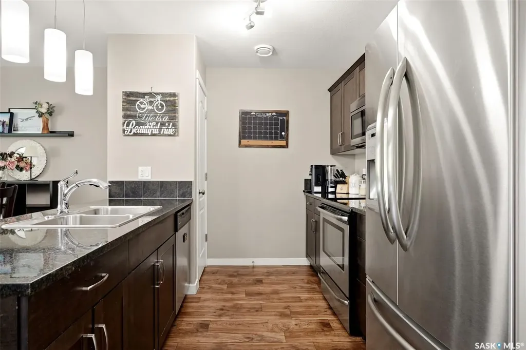 1209 Grey Street Regina SK S4T 1G7