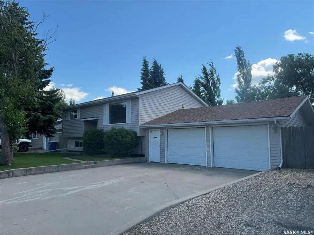 203 Caskey Drive Melfort SK S0E 1A0