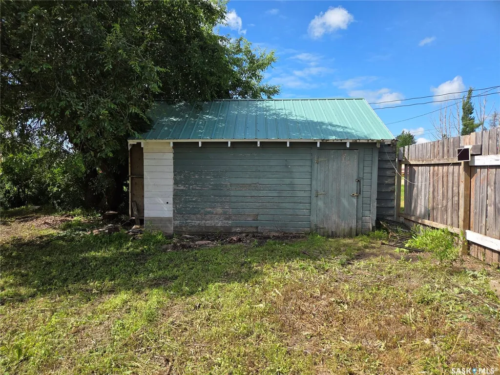 304 1st Avenue Craik SK S0G 0V0