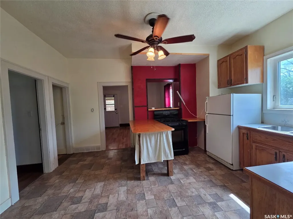 304 1st Avenue Craik SK S0G 0V0