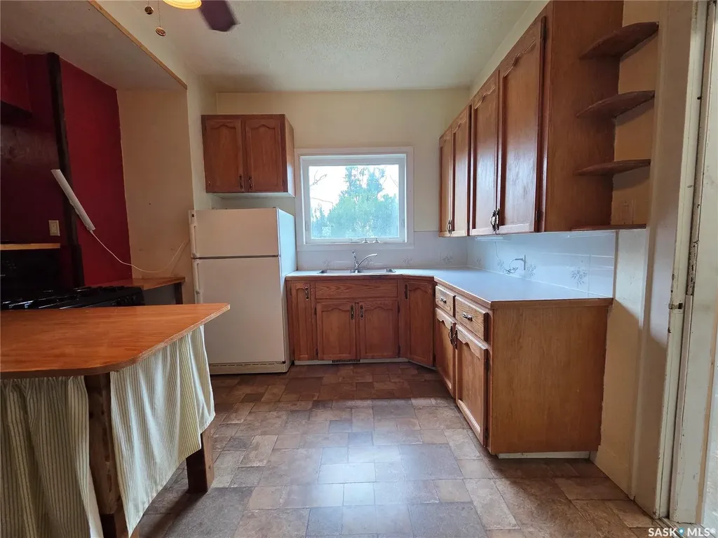 304 1st Avenue Craik SK S0G 0V0