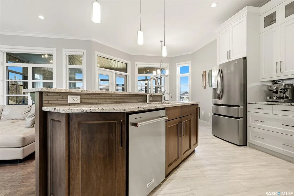 4410 Sage Crescent E Regina SK S4V 3H7