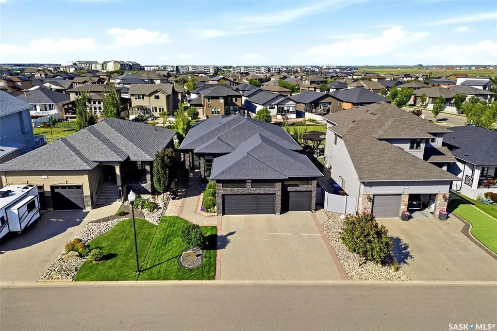 4410 Sage Crescent E Regina SK S4V 3H7